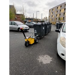 TRACTEUR POUSSEUR ELECTRIQUE 900 WATTS BATTERIES SANS ENTRETIEN