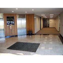 TAPIS D'ENTREE HAUTE PERFORMANCE CLEANGRAT GRIS 85X150CM FIBRES GRATTANTES ET ABSORBANTES POLYAMIDE SUR SEMELLE CAOUTCHOUC NITRI