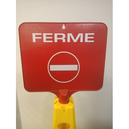 PANNEAU RECTANGLE ROUGE FERME POUR CONE DE SIGNALISATION JAUNE